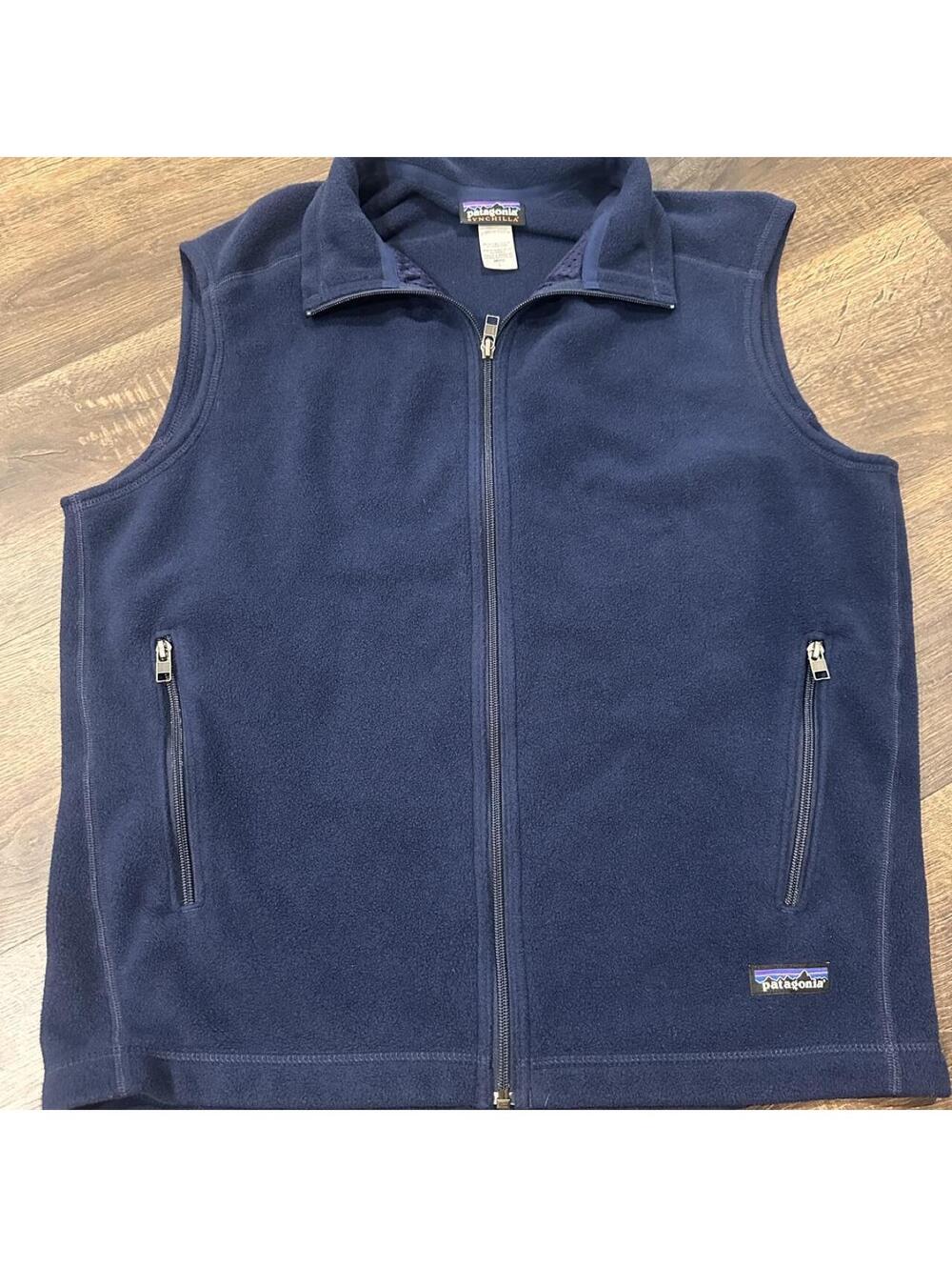 Patagonia Men's Navy and Blue Gilet